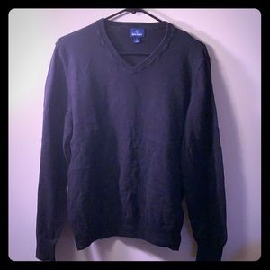 Old Navy black V neck sweater